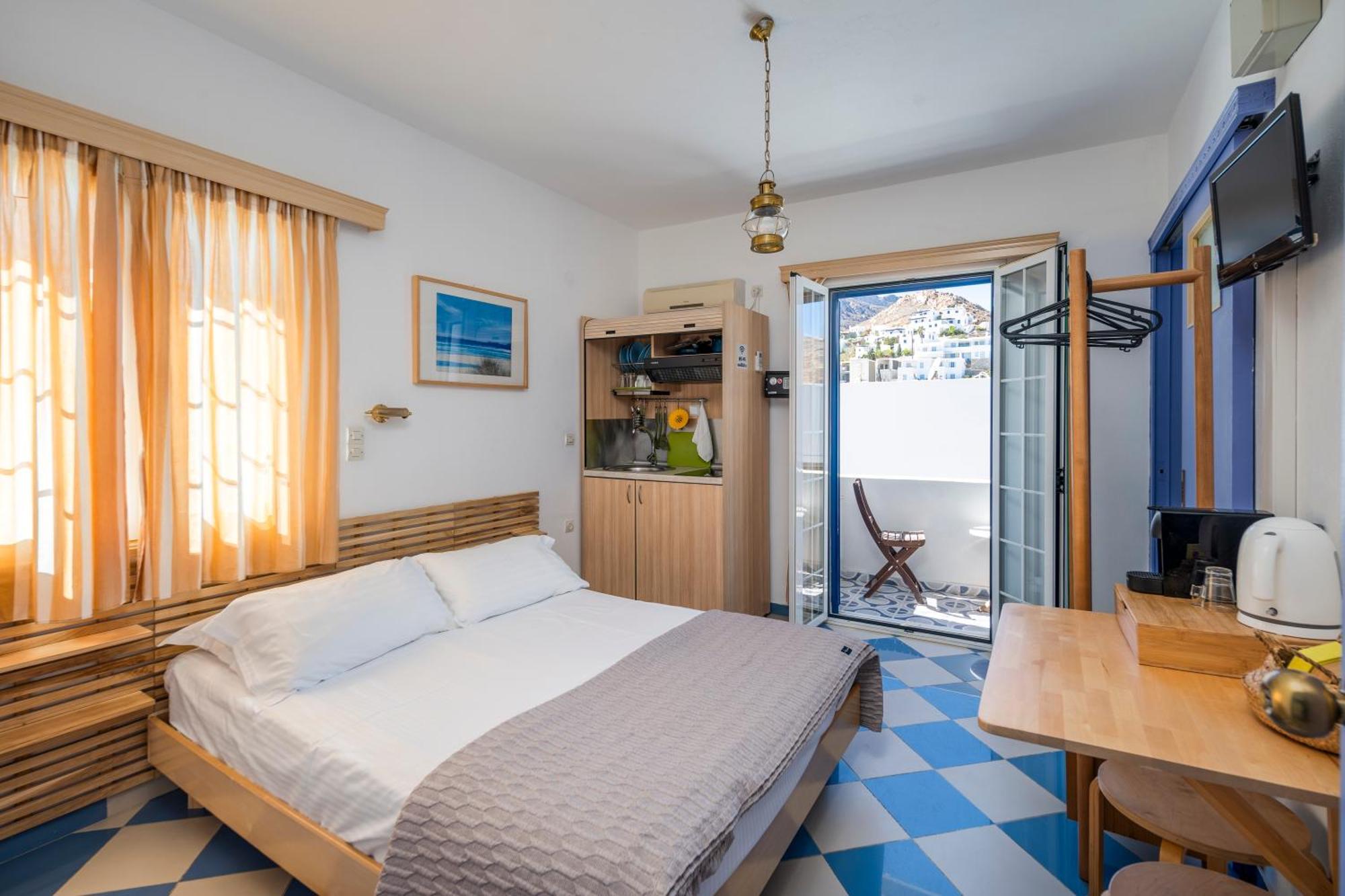 Bofor Studios & Rooms Livadakia Ruang foto