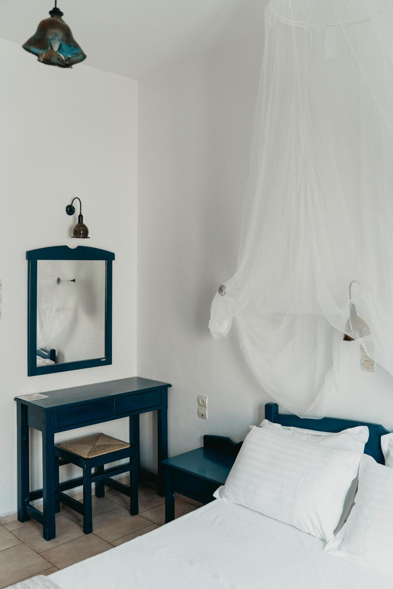 Bofor Studios & Rooms Livadakia Ruang foto