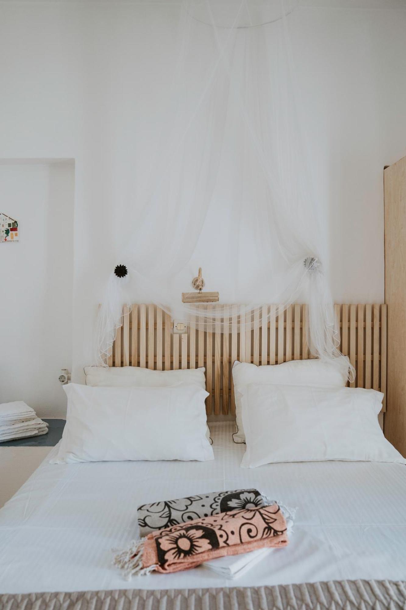 Bofor Studios & Rooms Livadakia Ruang foto