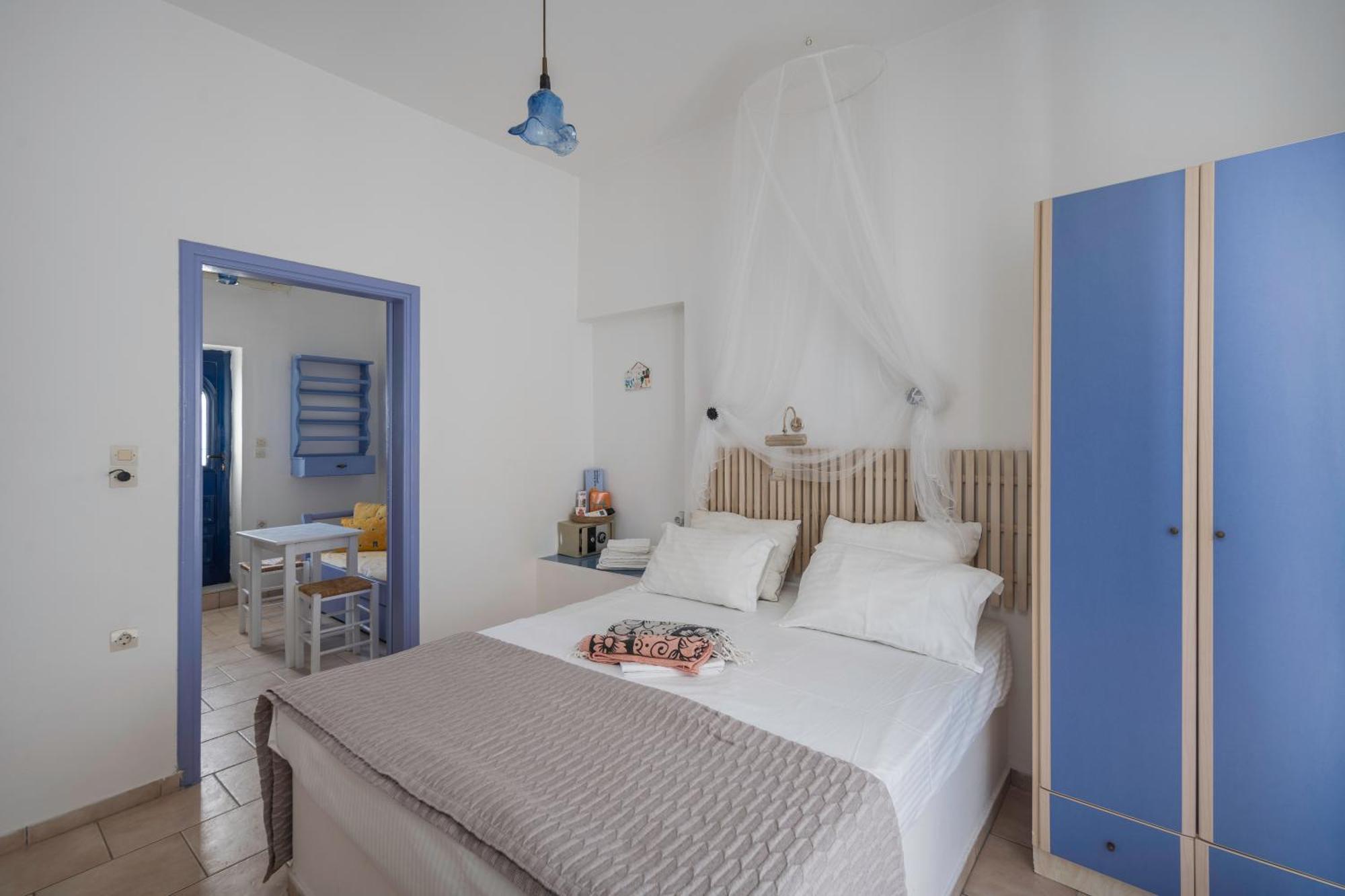 Bofor Studios & Rooms Livadakia Ruang foto
