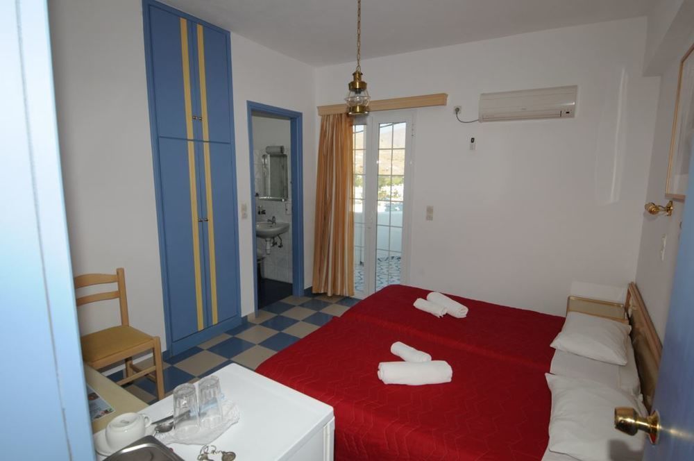 Bofor Studios & Rooms Livadakia Bagian luar foto